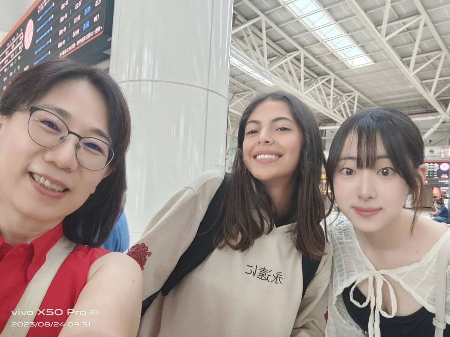 交換學生與台灣接待家庭的合照